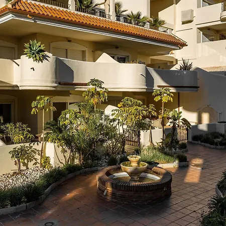 Apartment Aloha Hills Club Pools Gym